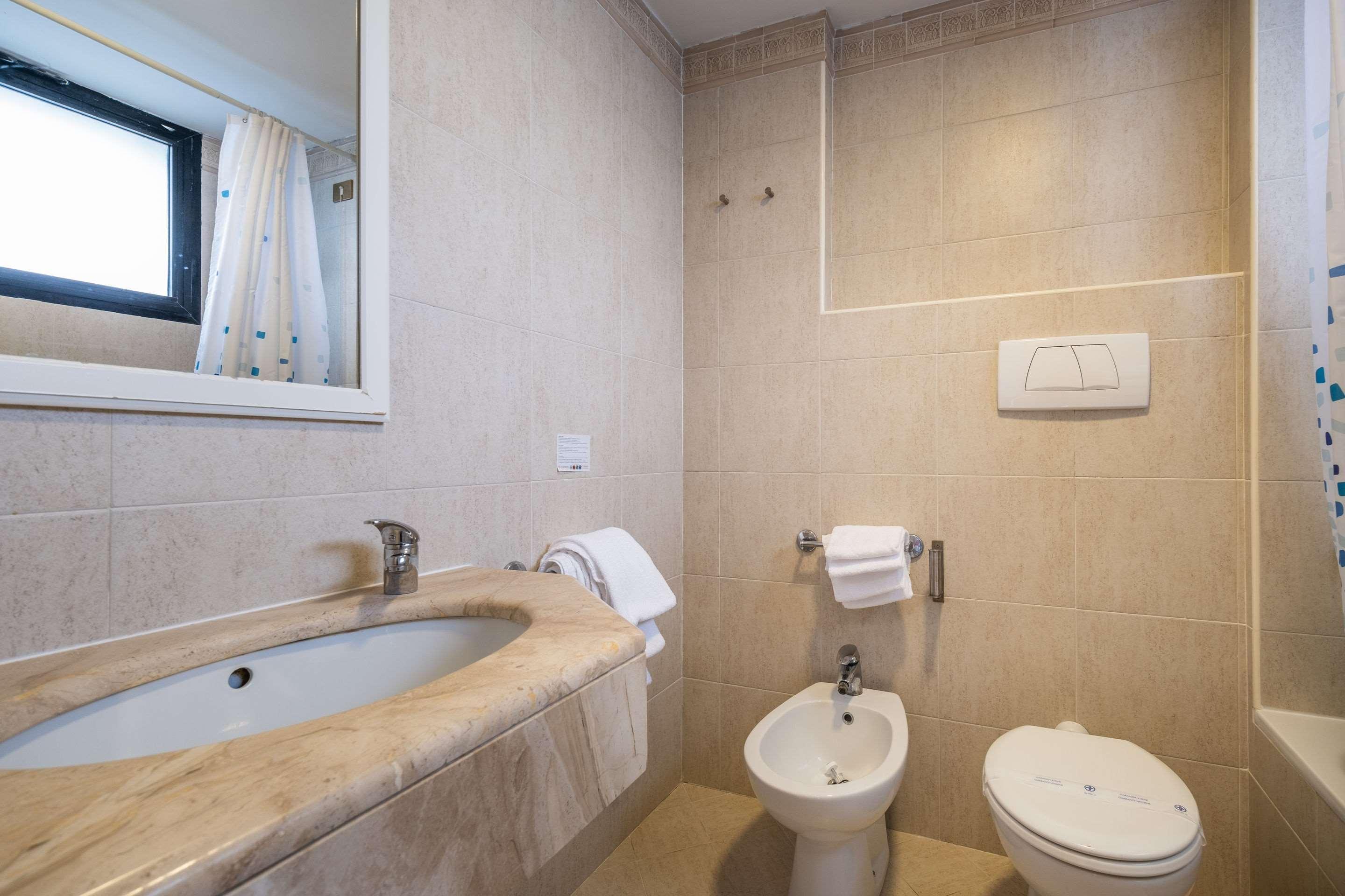 Hotel Quality Rouge Et Noir Roma