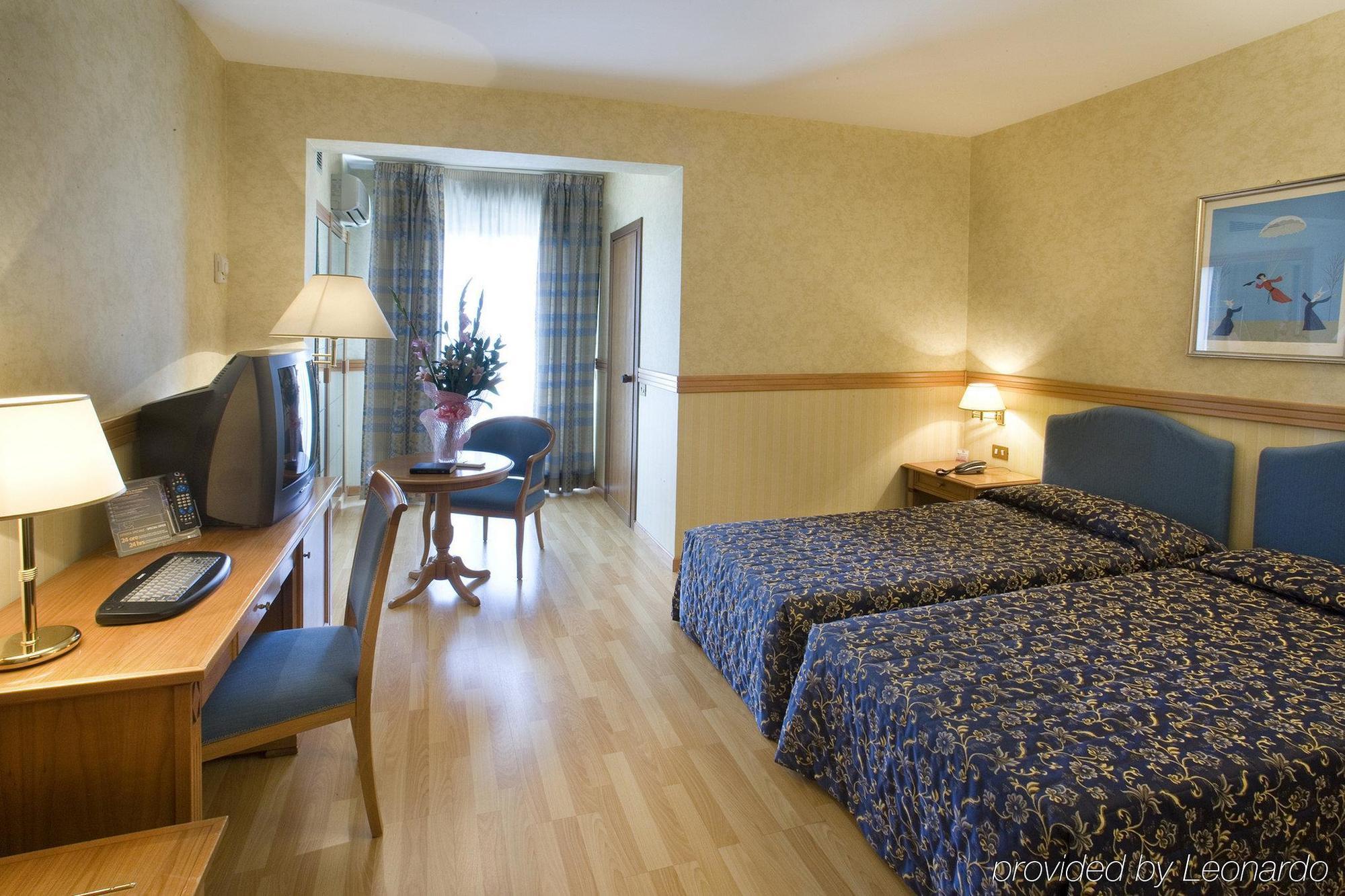Hotel Quality Rouge Et Noir Roma
