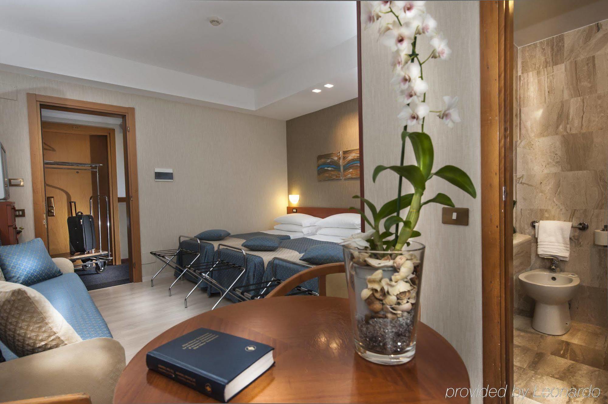 Hotel Quality Rouge Et Noir Roma