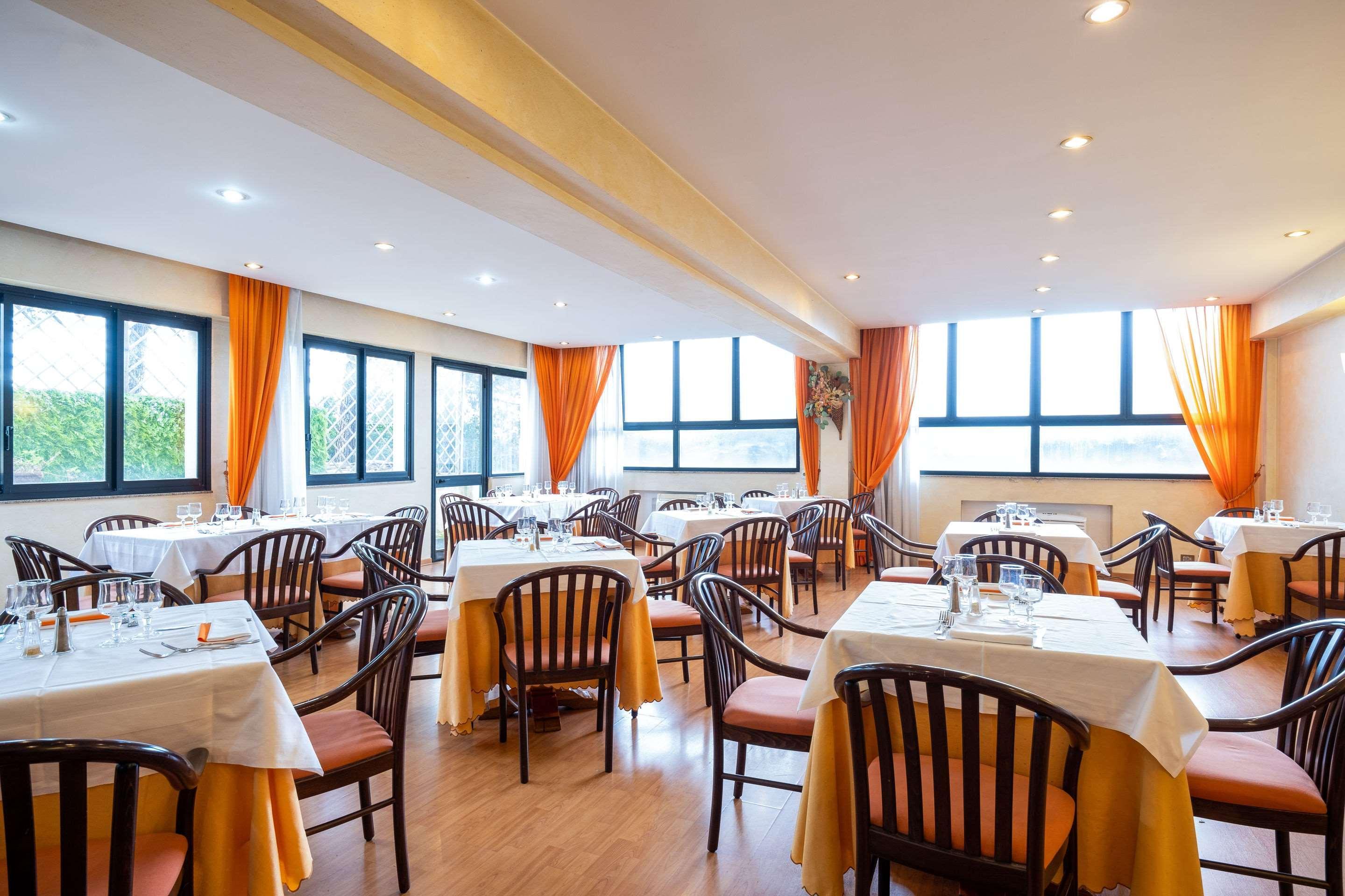 Quality Rouge Et Noir Hotel Rom