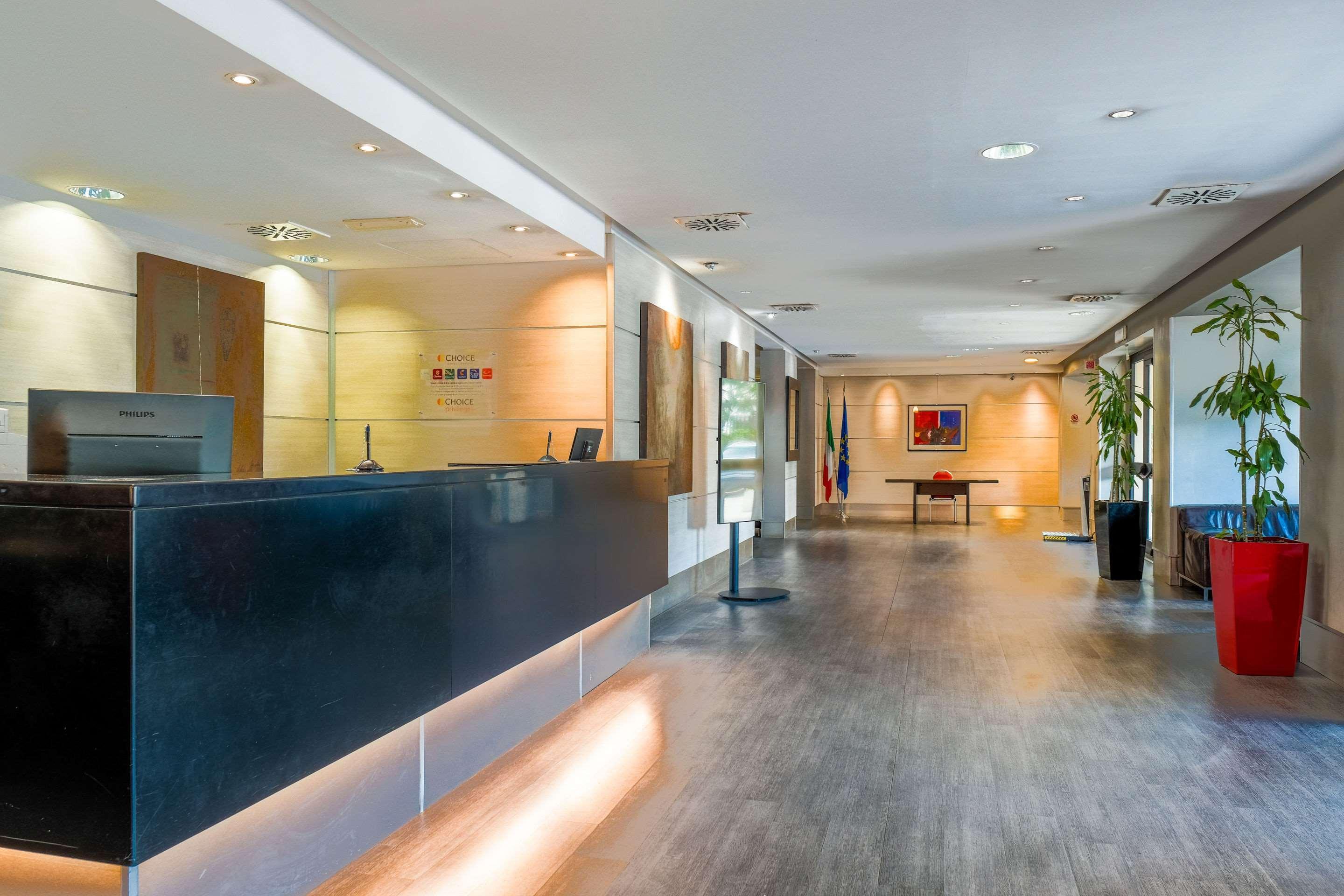 Hotel Quality Rouge Et Noir 4*